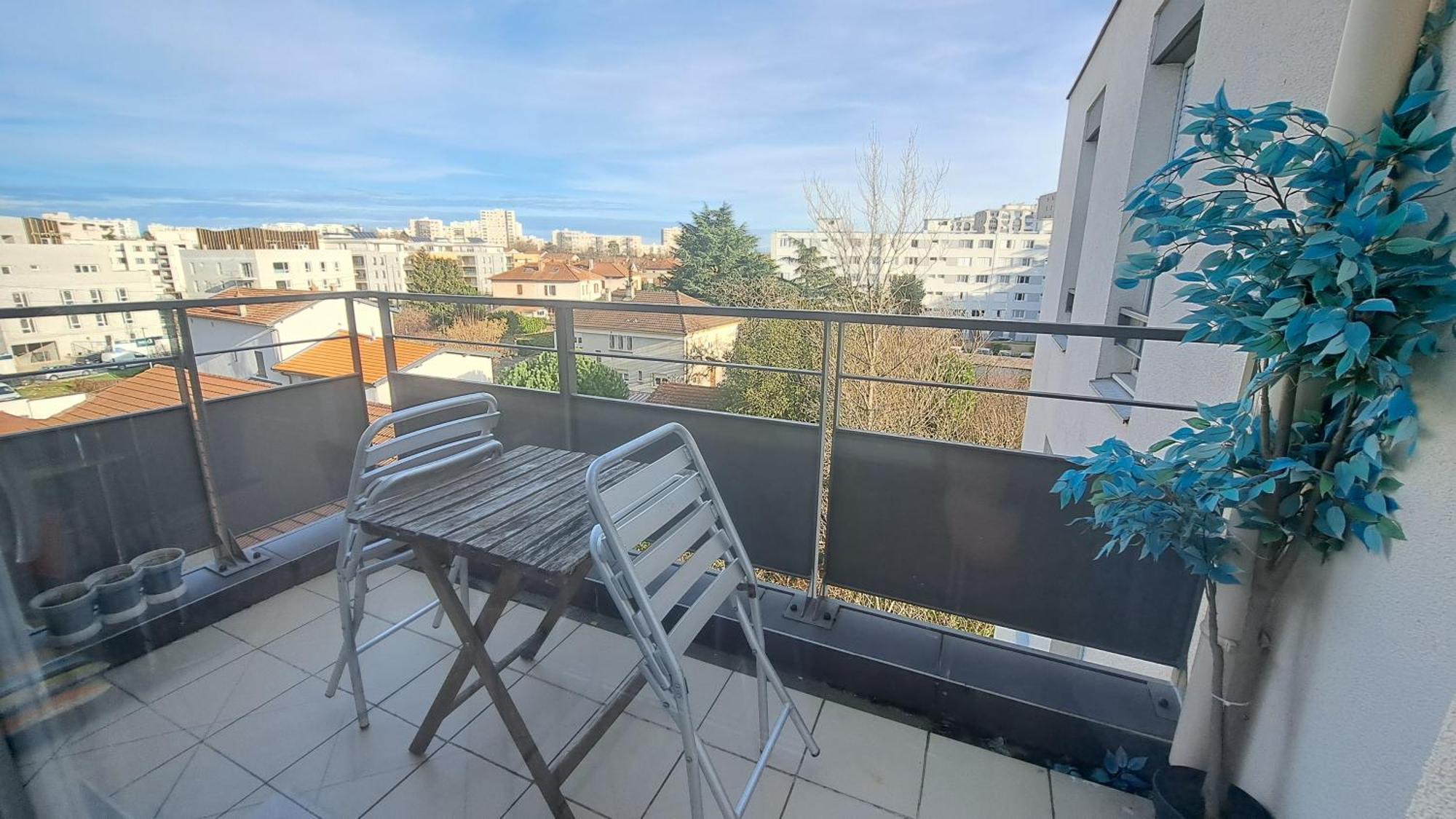 Appartement Cosy 3 Pieces Avec Garage Privatif Saint-Priest  Zewnętrze zdjęcie
